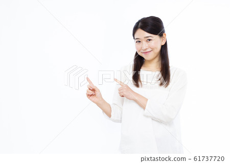 30多歲的女性 61737720