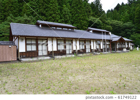 I went to Tajin Second Elementary School. # 9 I went to Tajin Second Elementary School. # 9 61749122