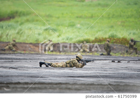 武裝自衛軍官 武裝自衛軍官 61750399
