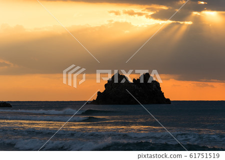 [Aichi Prefecture] Sunrise Irako Cape Long Beach 61751519