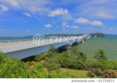 [Ishikawa Prefecture] Notojima Ohashi in fine weather 61754013
