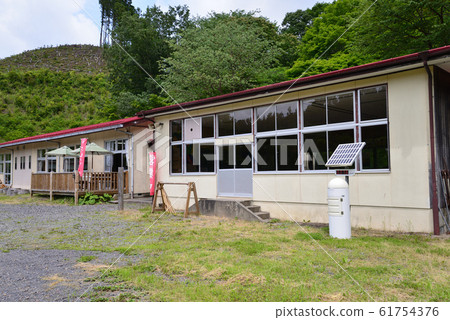 We went to Katagai Elementary School Yatsuka Branch School # 6 61754376