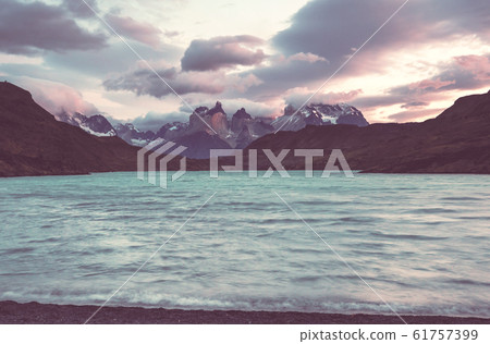 Torres Torres 61757399