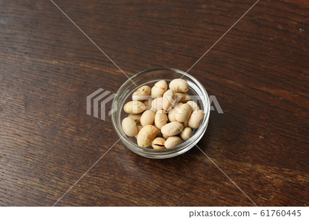 碗裡的瀨戶豆 碗裡的瀨戶豆 61760445