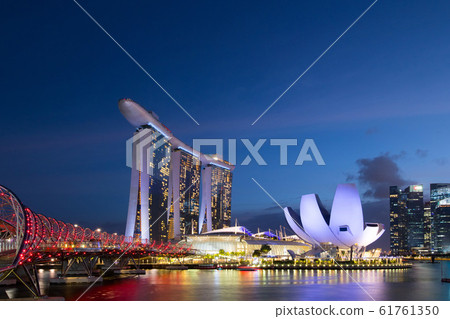 新加坡濱海灣金沙夜景 新加坡濱海灣金沙夜景 61761350