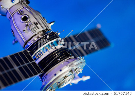 Space station Sputnik 61767143