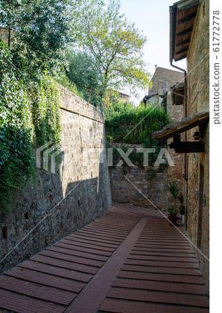 San Gimignano, Tuscany, Italy 61772778