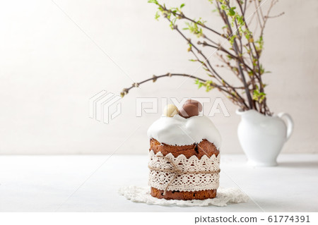Easter composition with Easter cake 61774391