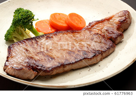 沙朗牛排@日本板 沙朗牛排@日本板 61776963