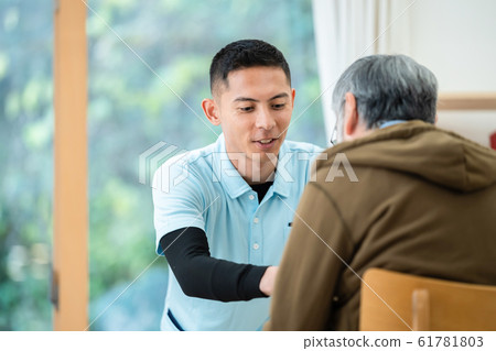 可移動的護理護理圖像高級日托護理護理人員養老院 61781803