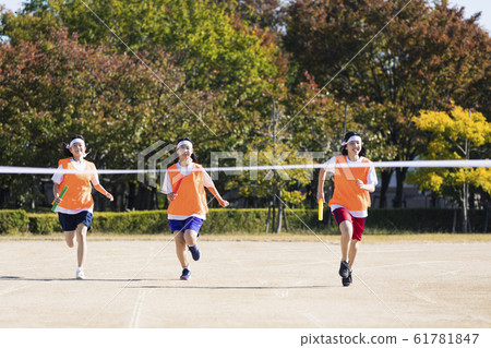 Running high school student 61781847