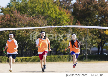 Running high school student 61781849