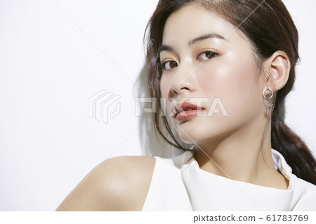 閃亮的女人肖像 61783769