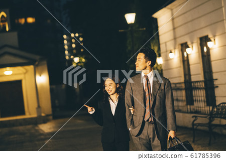 Couple dating after work 61785396