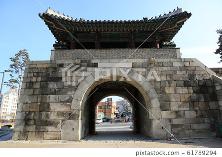 Seoul, Namsan, Doseong-gil 61789294
