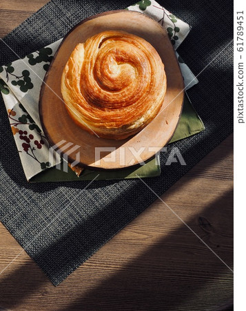 Fresh Korean Bread Round Pastry 61789451