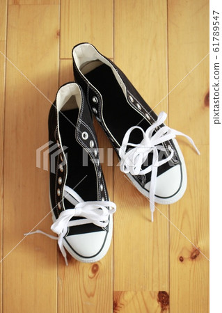 Brand new black high-top sneakers - sneakers before lacing Brand new black high-top sneakers - sneakers before lacing 61789547