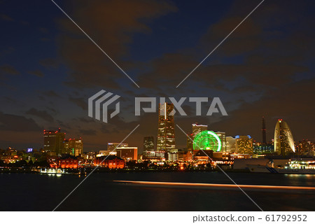 Night view of Yokohama Minato Mirai 61792952