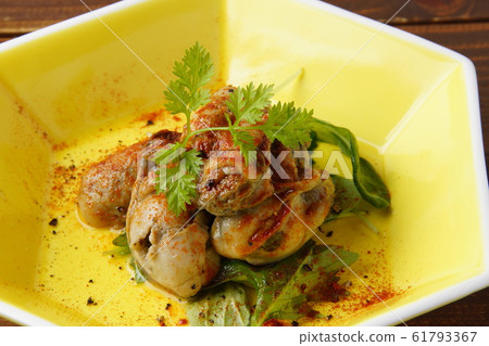 Oyster confit Oyster confit 61793367