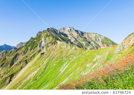 Goryudake Mountain Climbing in Autumn (View of Goryudake and Goryusanso from Shiratake) 61796724