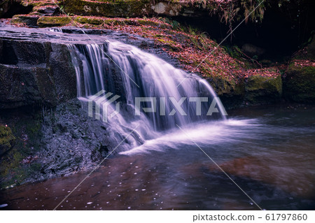 Winter waterfall in Yamanaka valley Yame city, Fukuoka prefecture Winter waterfall in Yamanaka valley Yame city, Fukuoka prefecture 61797860