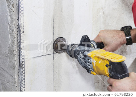 drill hole for electrical outlet outlet, special 61798220