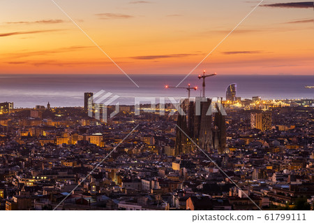 Sunrise view of Barcelona, Spain. Panoramic view of Barcelona 61799111