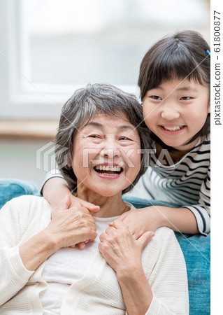 我愛奶奶 61800877