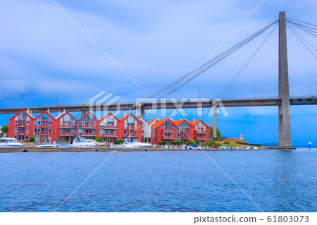 Stavanger red houses and bridge, Norway Stavanger red houses and bridge, Norway 61803073