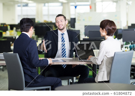 全球企業形象 61804872