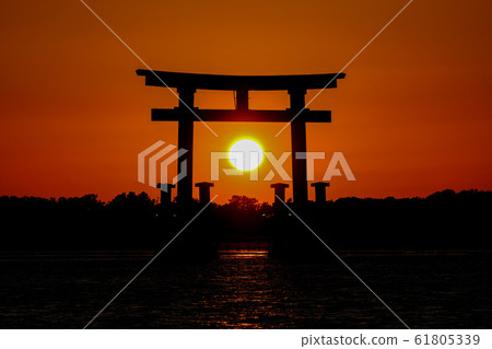 Evening at Hamana Lake Bentenjima Evening at Hamana Lake Bentenjima 61805339