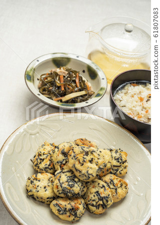 沖繩料理Ujira豆腐和Kubu Irichi和Tonfan 61807083