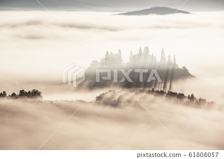 Drowned in the fog Drowned in the fog 61808057