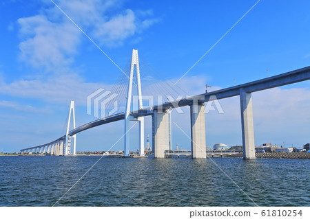 [富山縣]新港大橋天氣晴朗 61810254