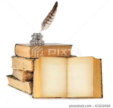 Isolated old books with copy space 61810484
