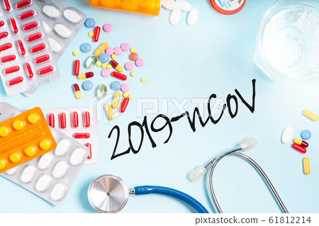 Pile of pills Pile of pills 61812214