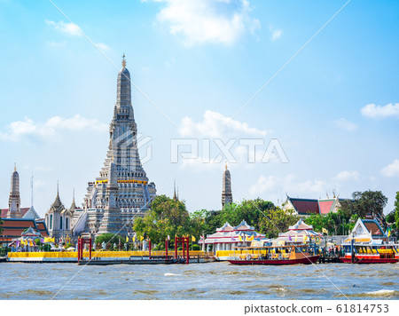 Bangkok Wat Arun 61814753
