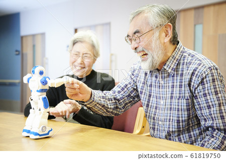 老人護理護理機器人 老人護理護理機器人 61819750