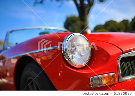 乘坐老爺車出去 61820953