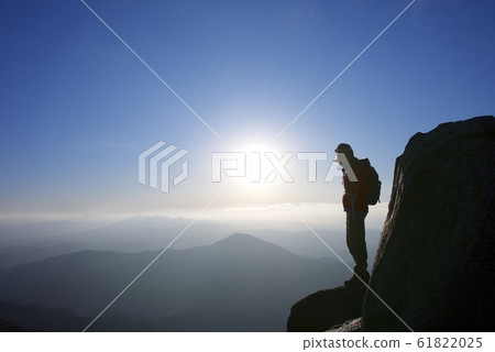First sunrise from Homanzan (Fukuoka) in 2020 61822025