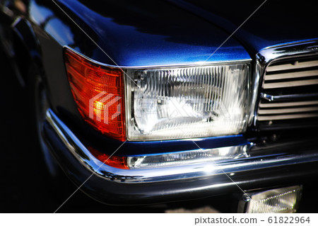 Classic car headlights 61822964