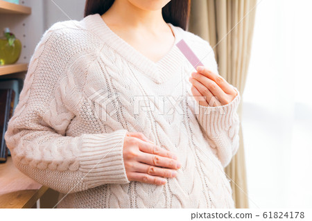 孕婦口香糖和流口水吃 孕婦口香糖和流口水吃 61824178