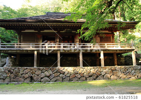 平安時代初期建造的室露寺，近藤，院子，柿子茅草 61825518