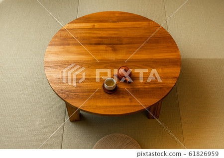 Japanese roasted tea (houji tea) 61826959