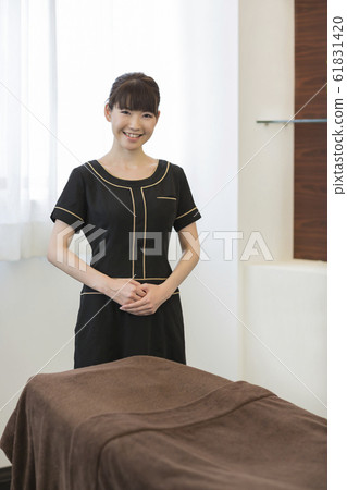 埃斯特 61831420