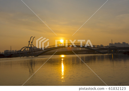 京畿道始興市微生活橋 61832123