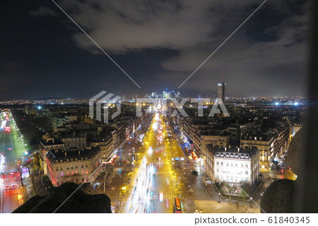 Night view of Paris, Paris 61840345