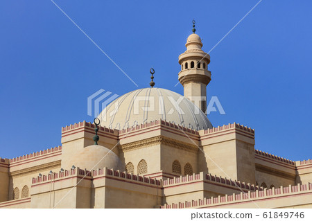 The Al Fateh Mosque. Manama, Bahrain 61849746