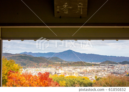 In the fall of Okochi Sanso, the Kyoto Basin and Mt. Hiei with colored leaves overlooking Tsukishitei 61850832