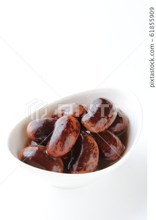 Boiled purple bean 61855909